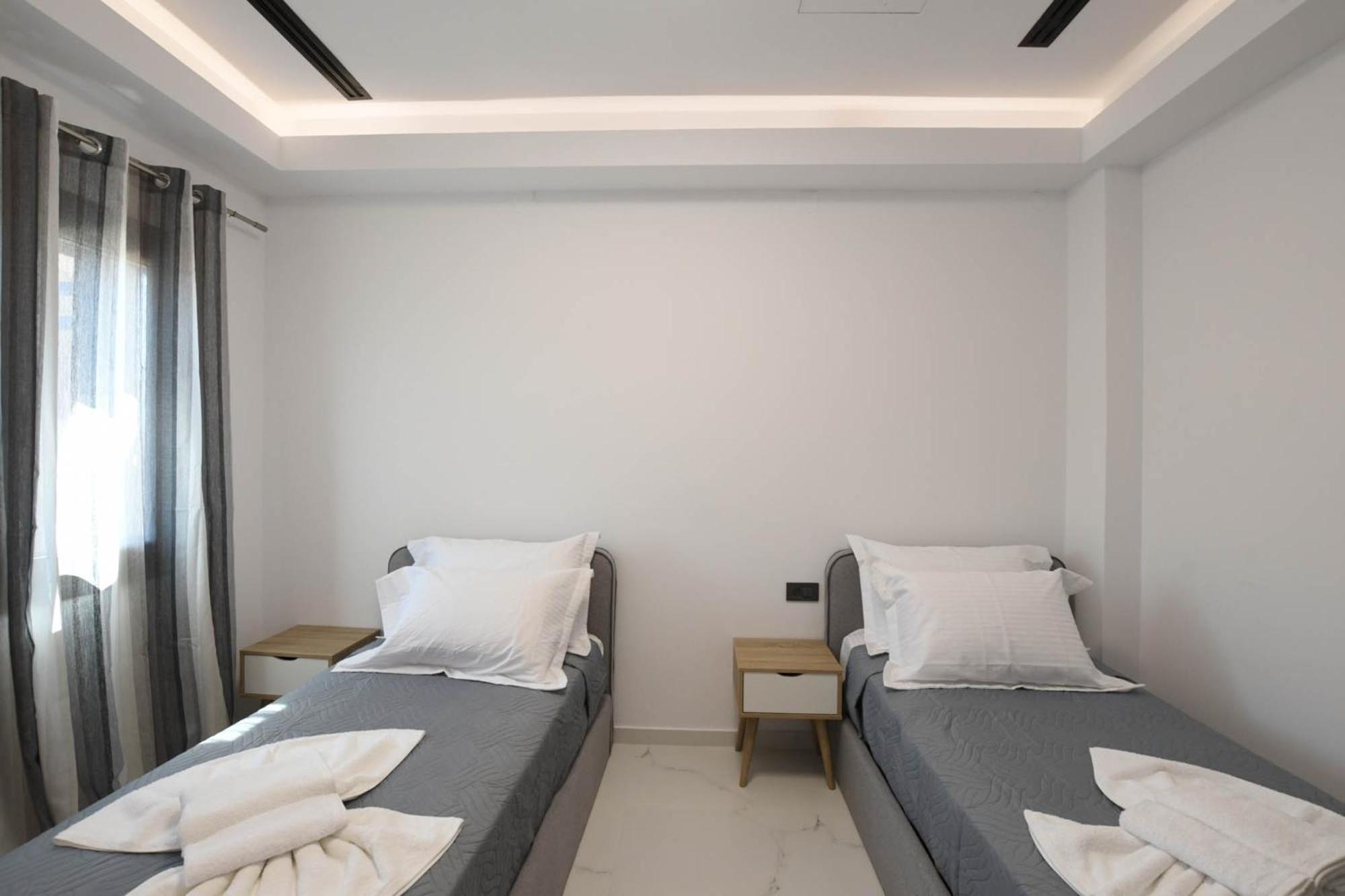 Orion Eco Suites Karteros Zimmer foto